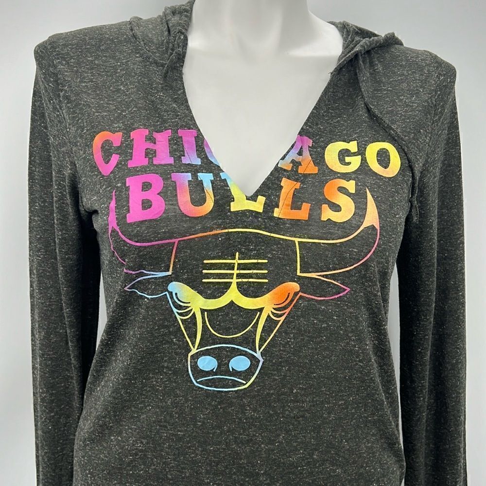 NBA Chicago Bulls lightweight hoodie size large